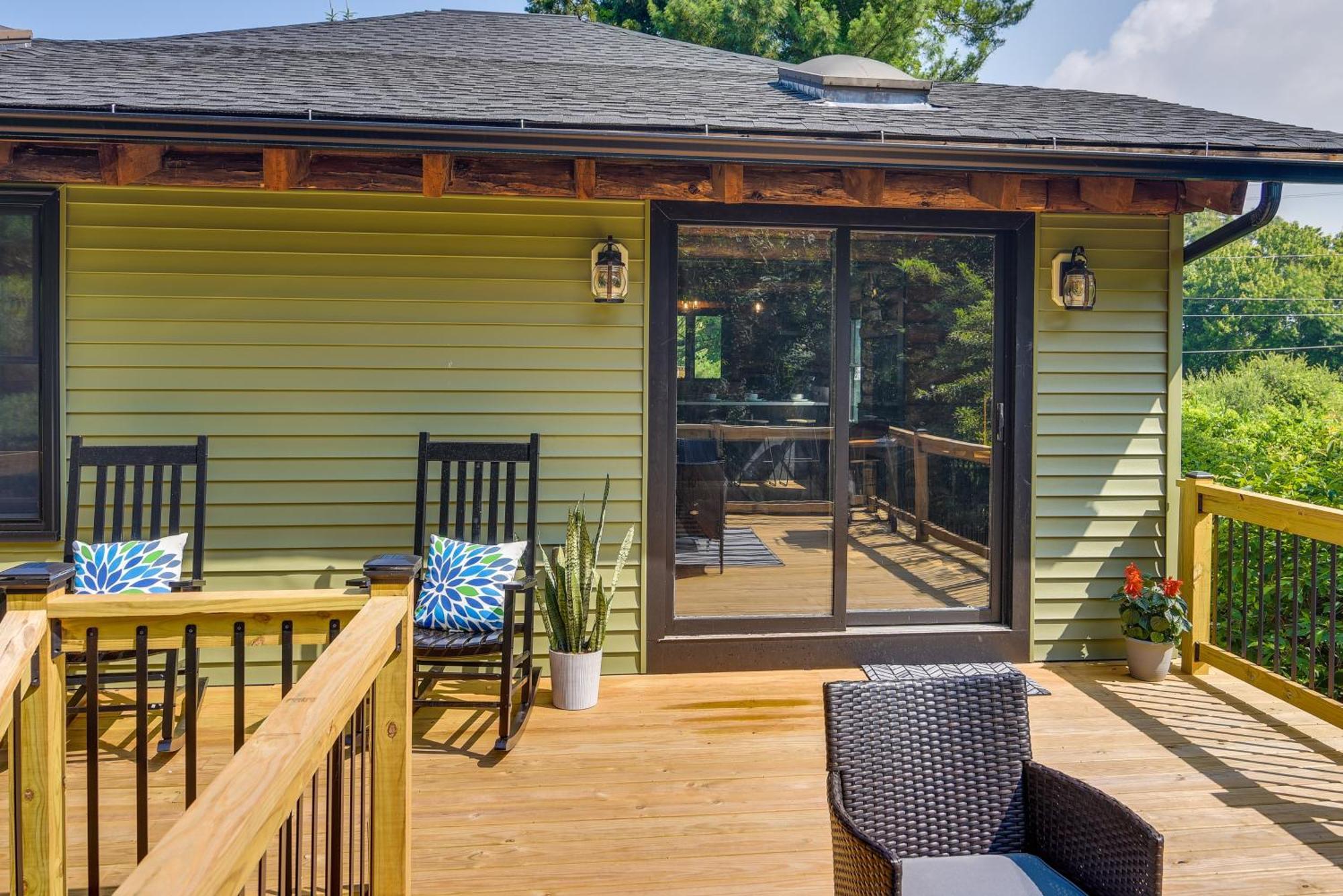 Fairhaven Harbor-Front Gem - Steps From The Water! Villa Exterior photo