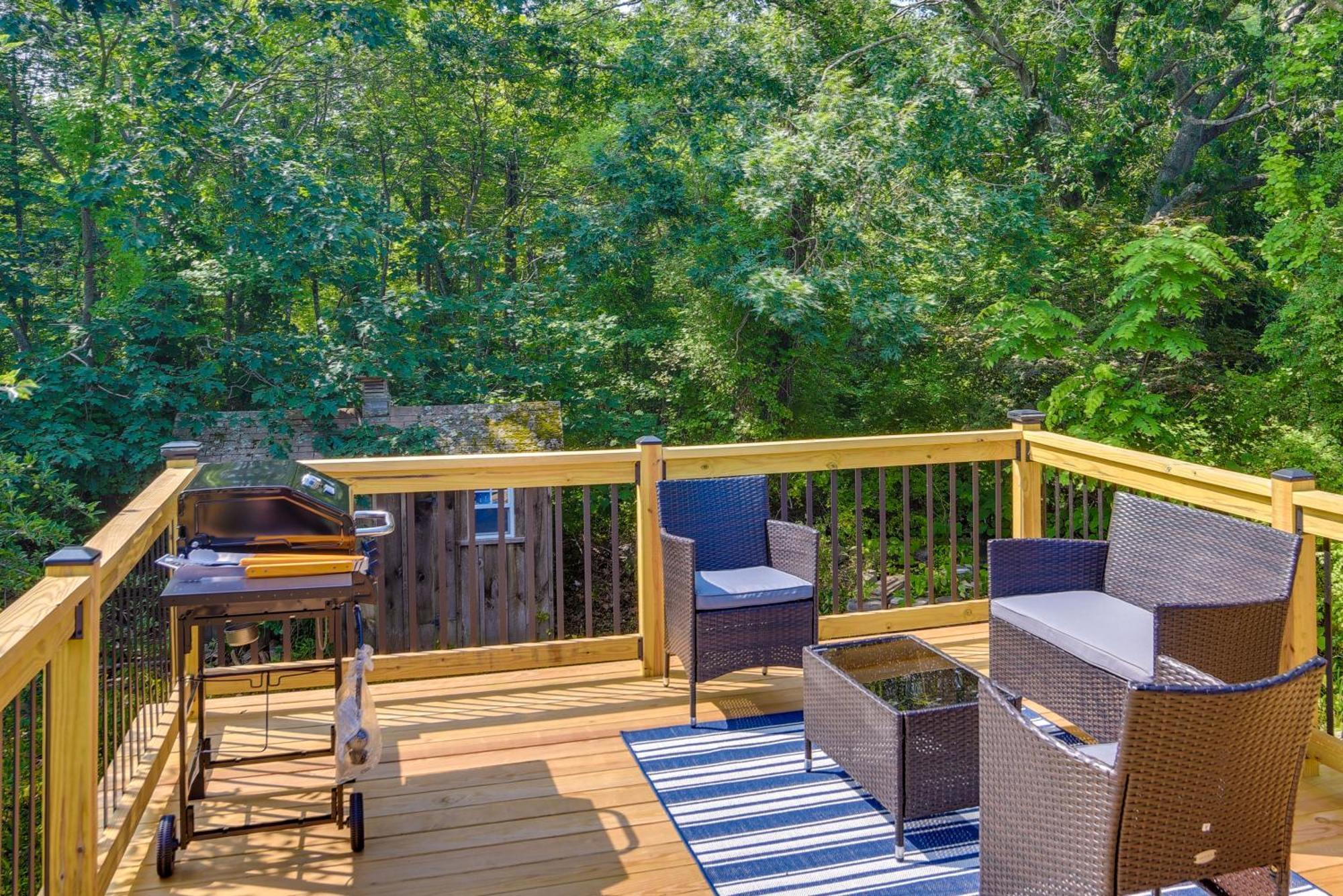 Fairhaven Harbor-Front Gem - Steps From The Water! Villa Exterior photo